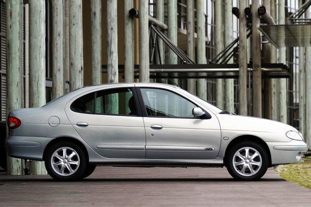 Renault Megane Sedan foto 7