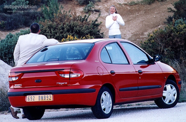 Renault Megane Sedan foto 4