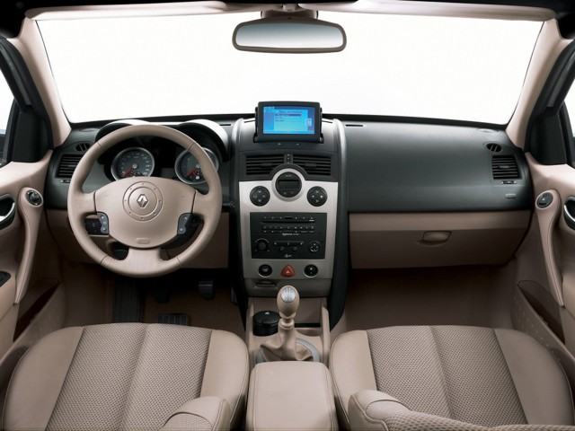 Renault Megane Sedan photo 53