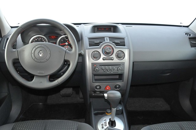 Renault Megane Sedan photo 60