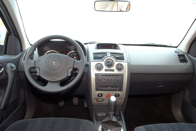 Renault Megane Sedan photo 63