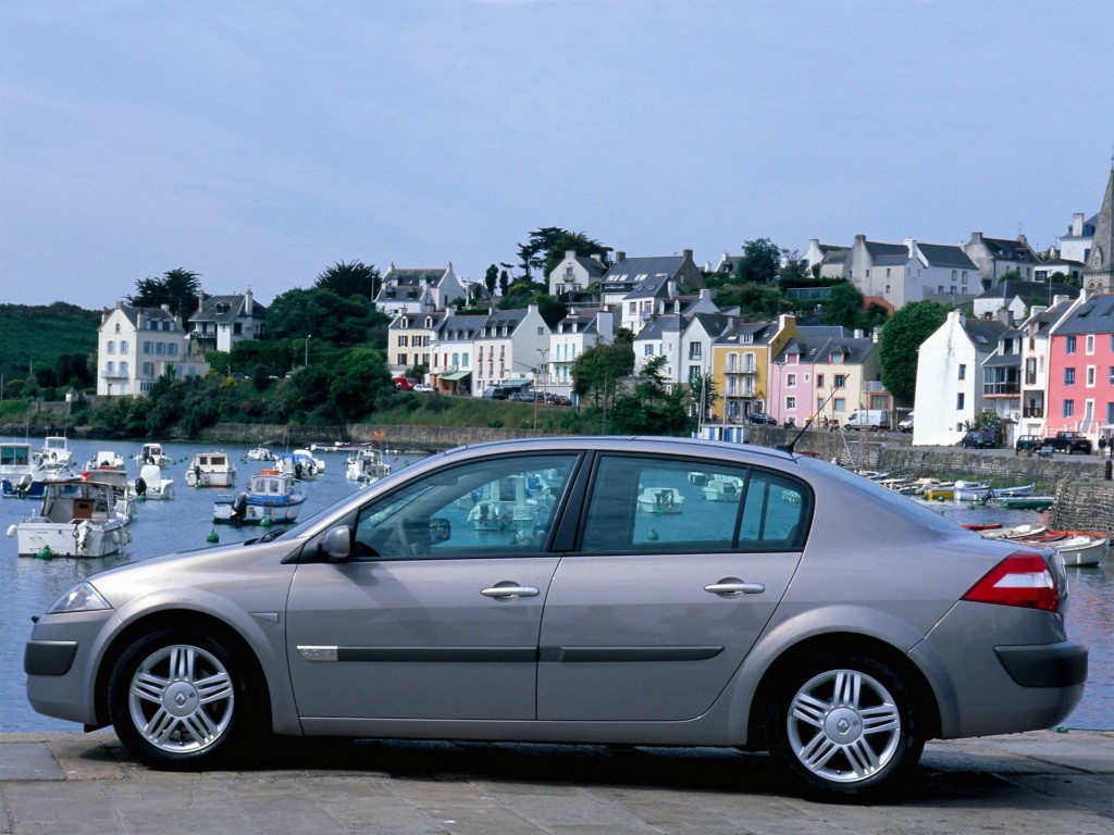 Renault Megane Sedan photo 14