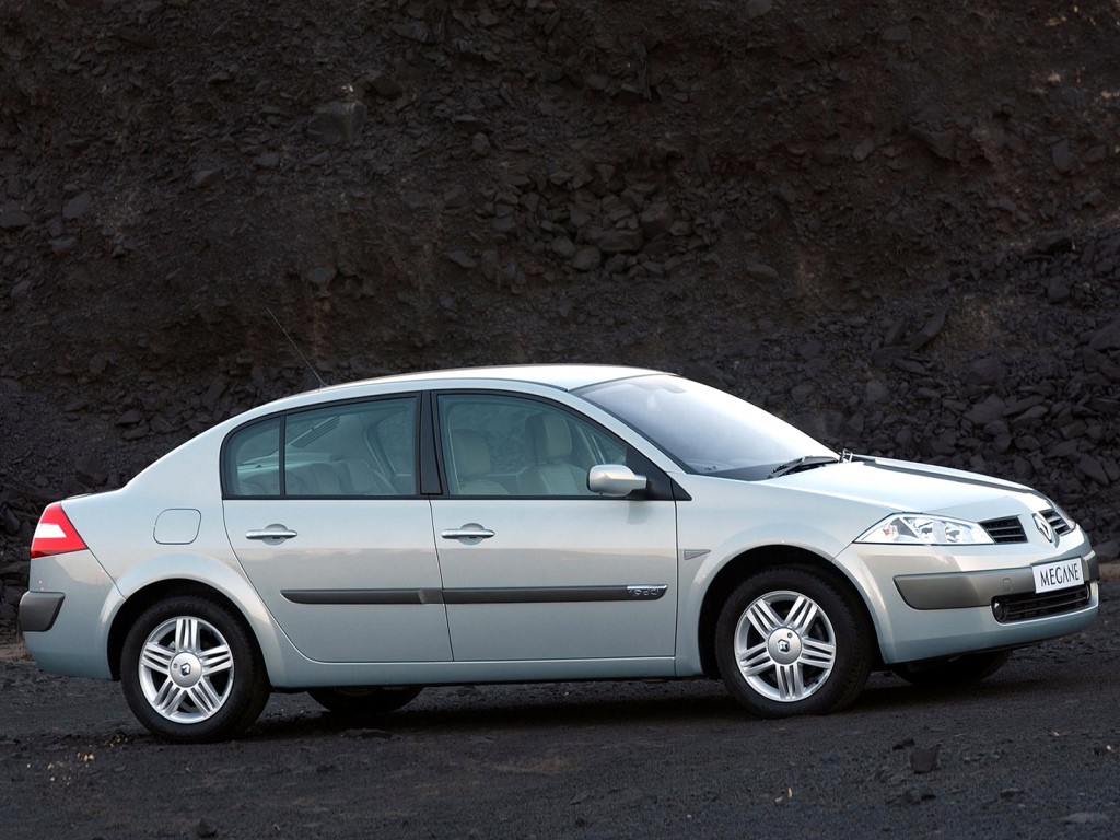 Renault Megane Sedan photo 24