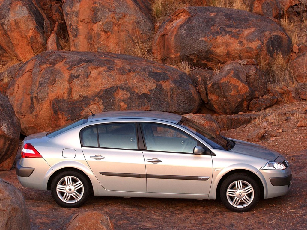 Renault Megane Sedan photo 28