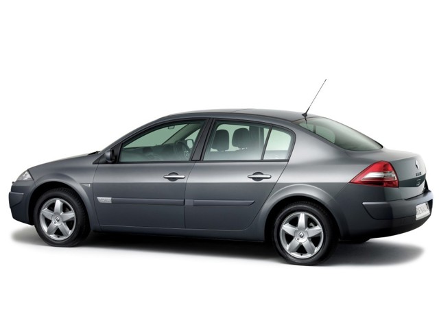 Renault Megane Sedan photo 31