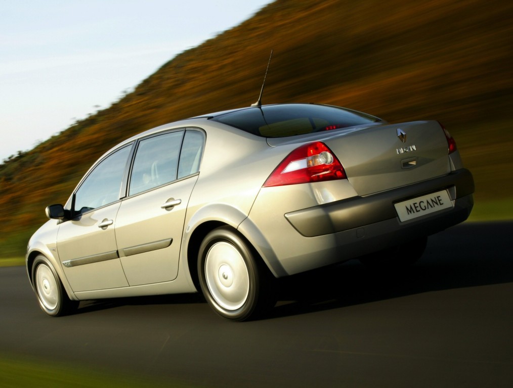 Renault Megane Sedan photo 32