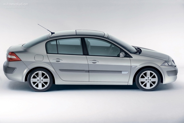 Renault Megane Sedan photo 3