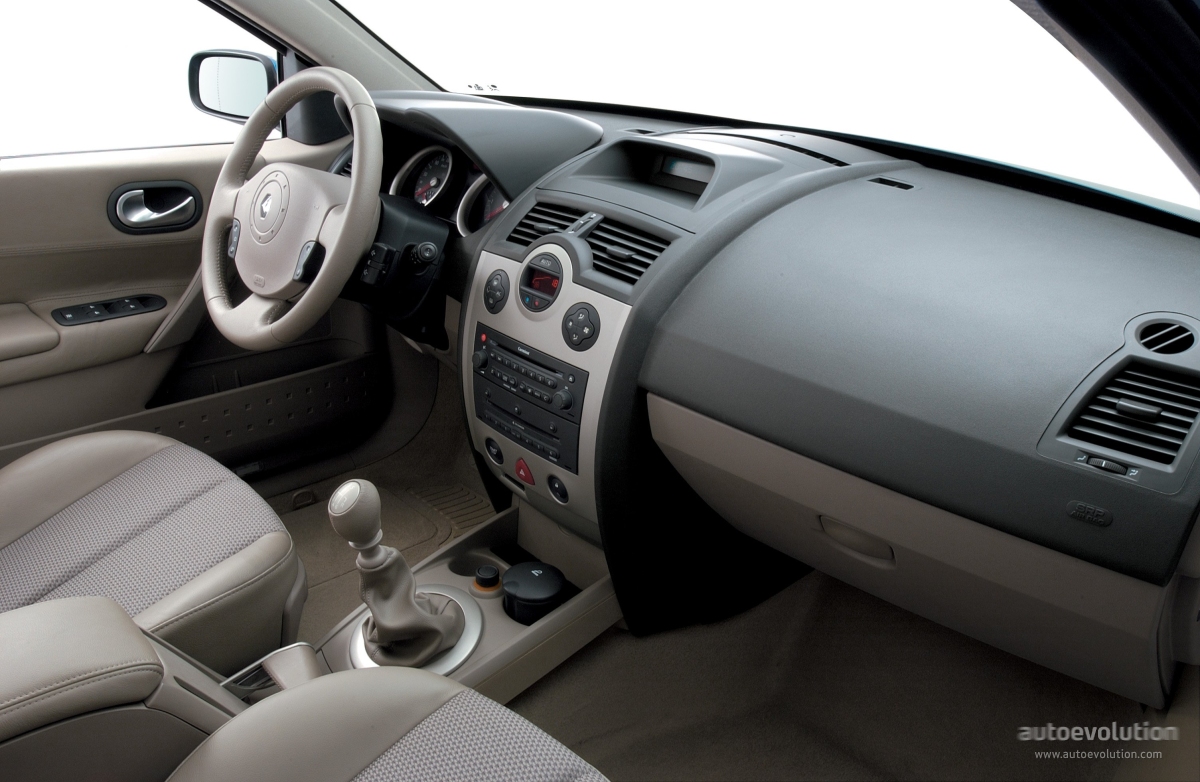 Renault Megane Sedan photo 51