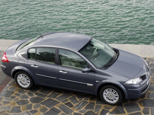 Renault Megane Sedan Foto 10