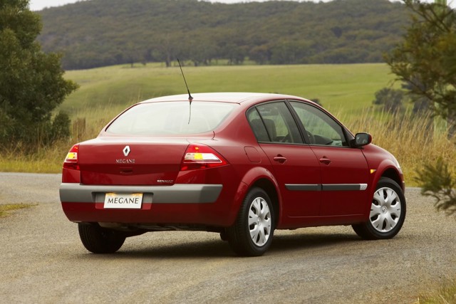 Renault Megane Sedan Foto 15