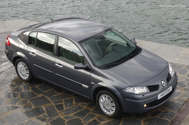 Renault Megane Sedan Foto 4