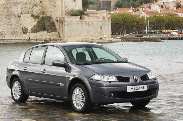 Renault Megane Sedan Foto 5
