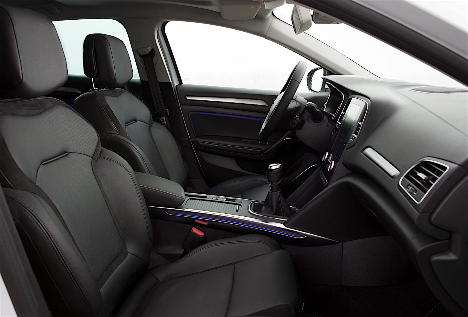 Renault Megane Sedan photo 38