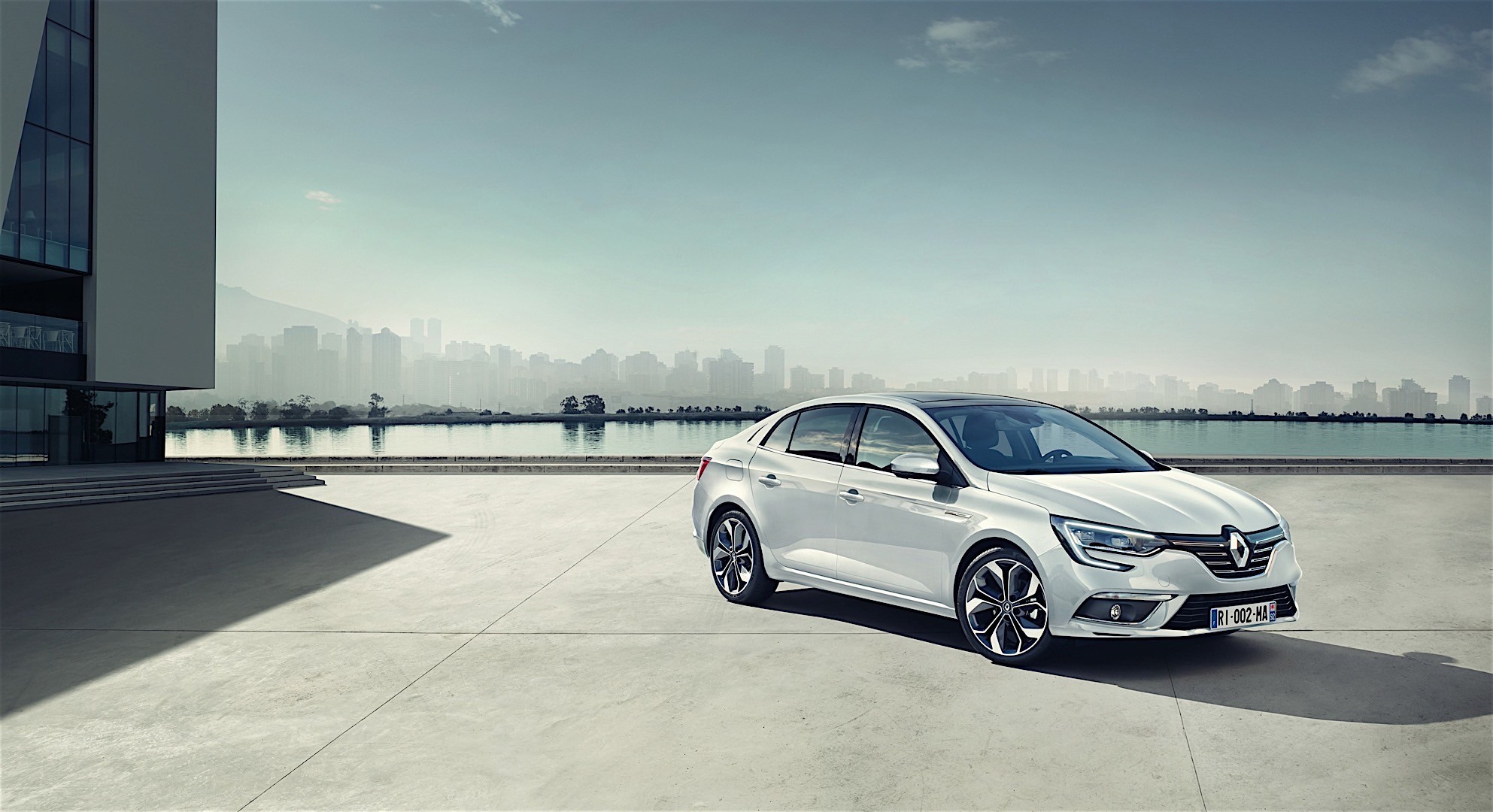 RENAULT Megane Sedan