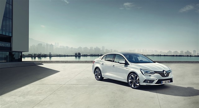 Renault Megane Sedan photo 1