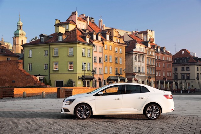 Renault Megane Sedan photo 24