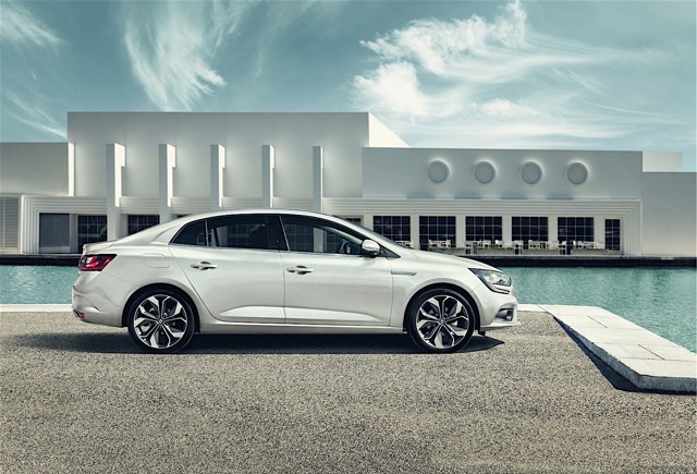 Renault Megane Sedan photo 2