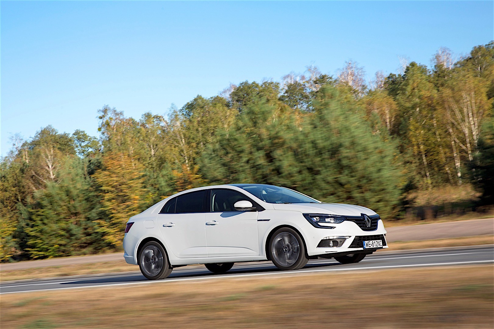 Renault Megane Sedan photo 28