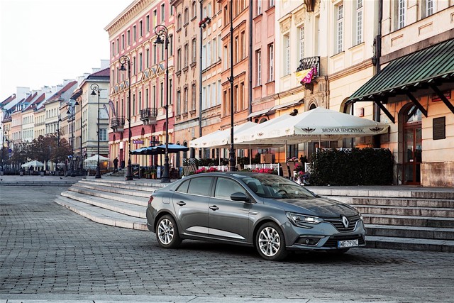 Renault Megane Sedan photo 31