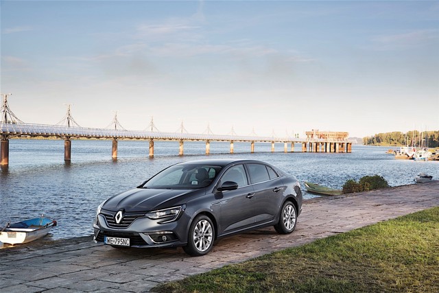 Renault Megane Sedan photo 32