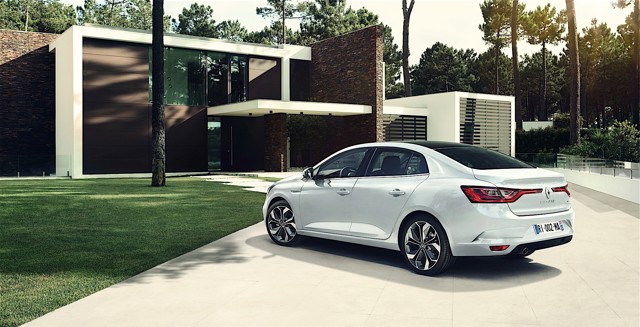 Renault Megane Sedan photo 3