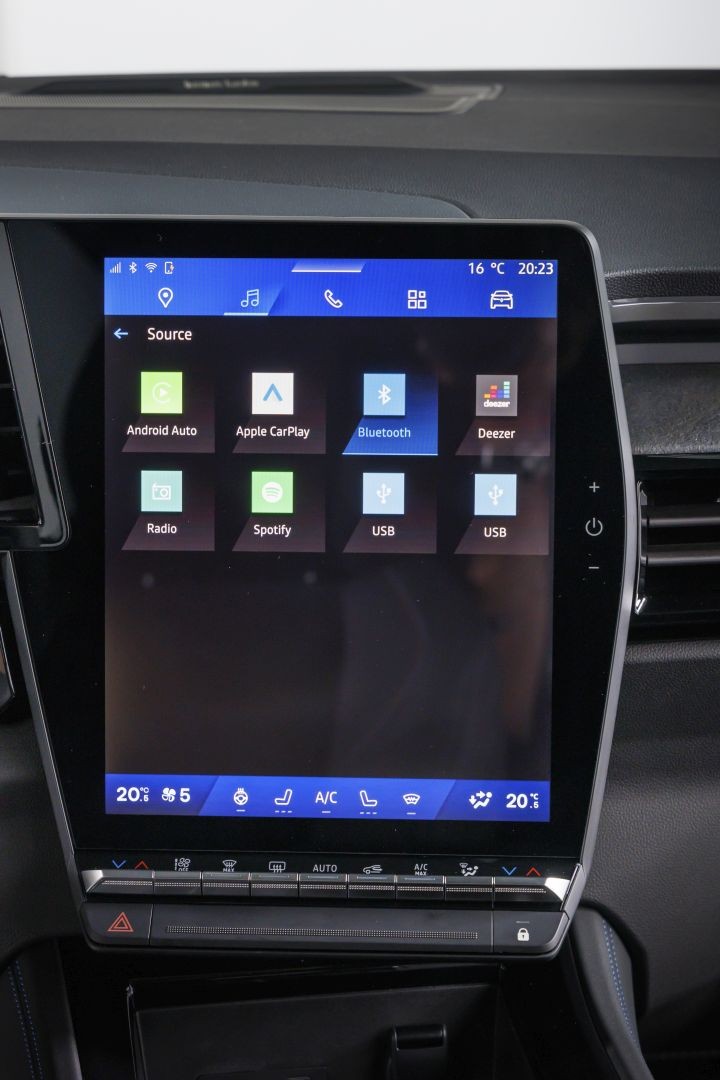 Renault Rafale photo 108