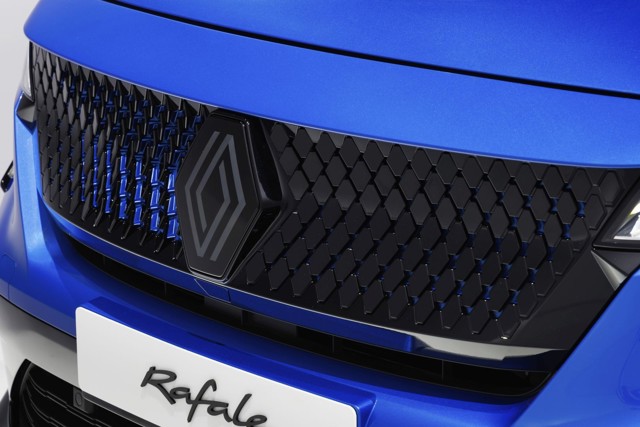 Renault Rafale photo 14