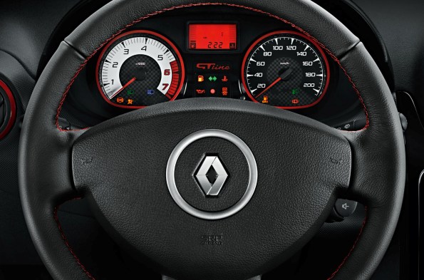 Renault Sandero photo 15