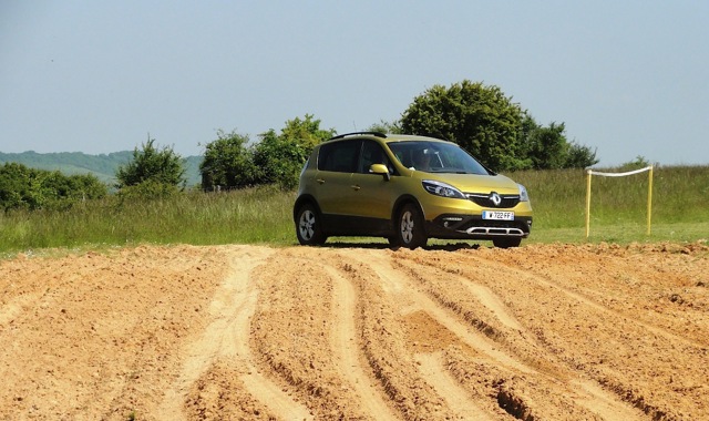 Renault Scenic Xmod photo 20