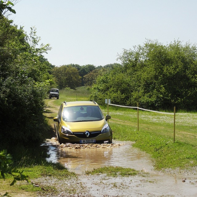 Renault Scenic Xmod photo 24