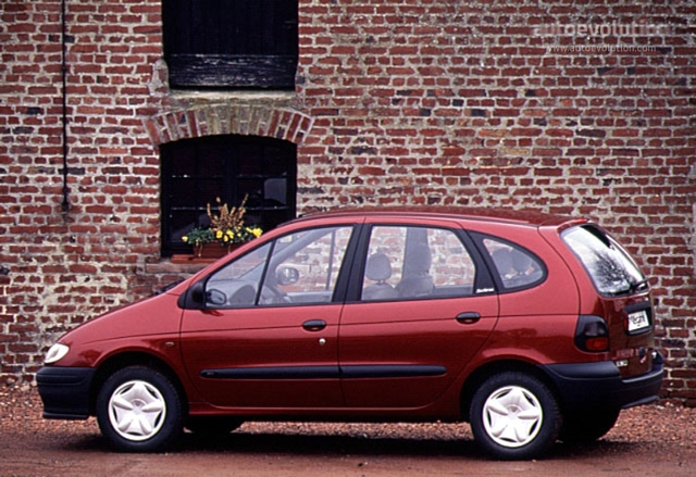 Renault Scenic photo 2