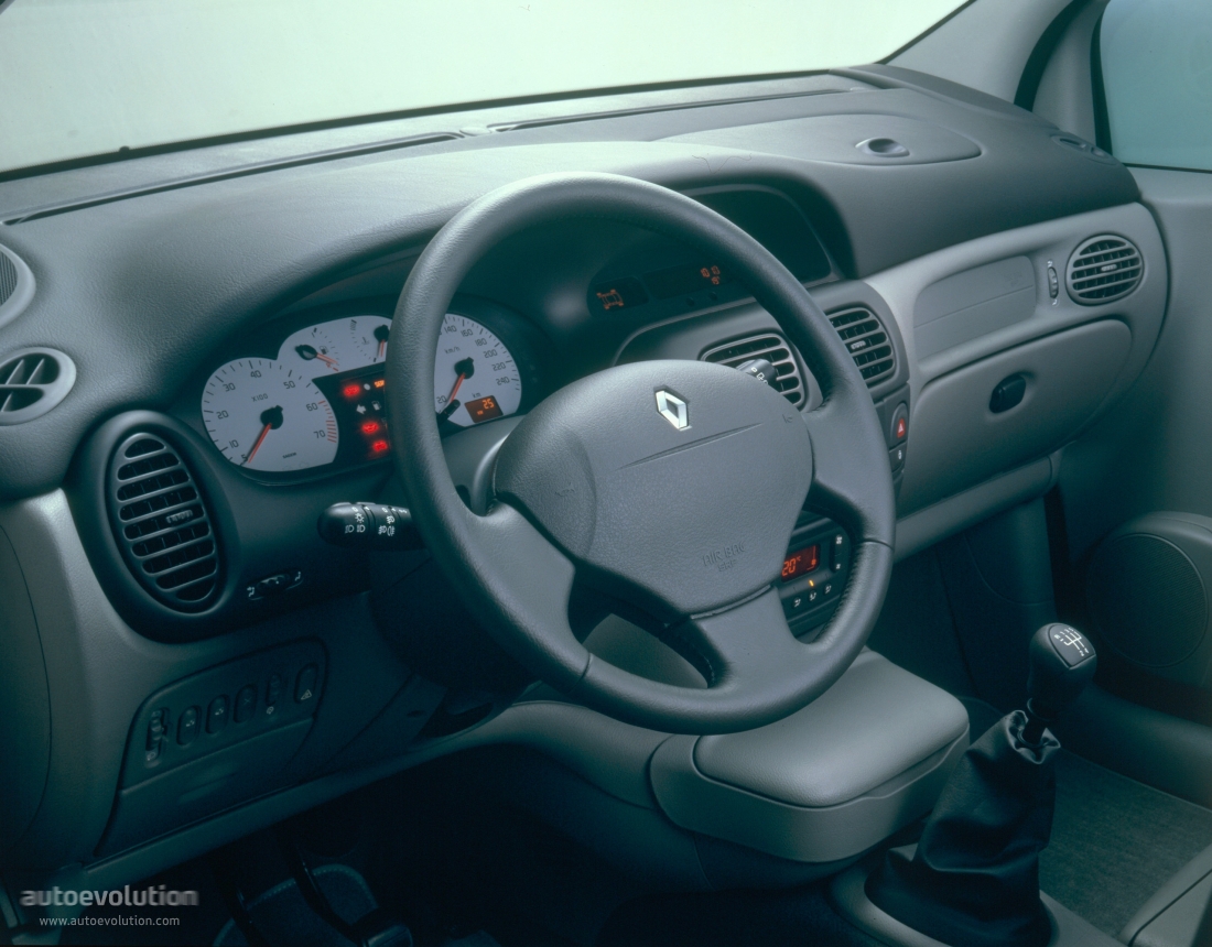 Renault Scenic photo 4