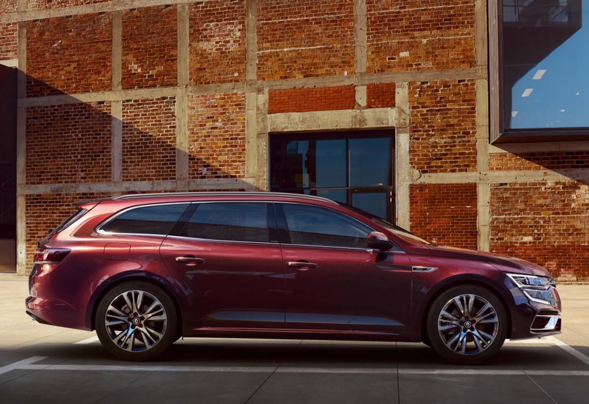 Renault RENAULT Talisman Estate 1.3L TCe 4CONTROL 7AT (160 HP)