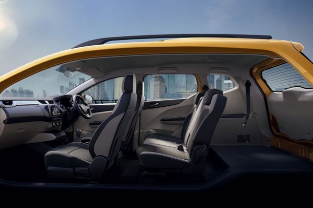 Renault Triber photo 40