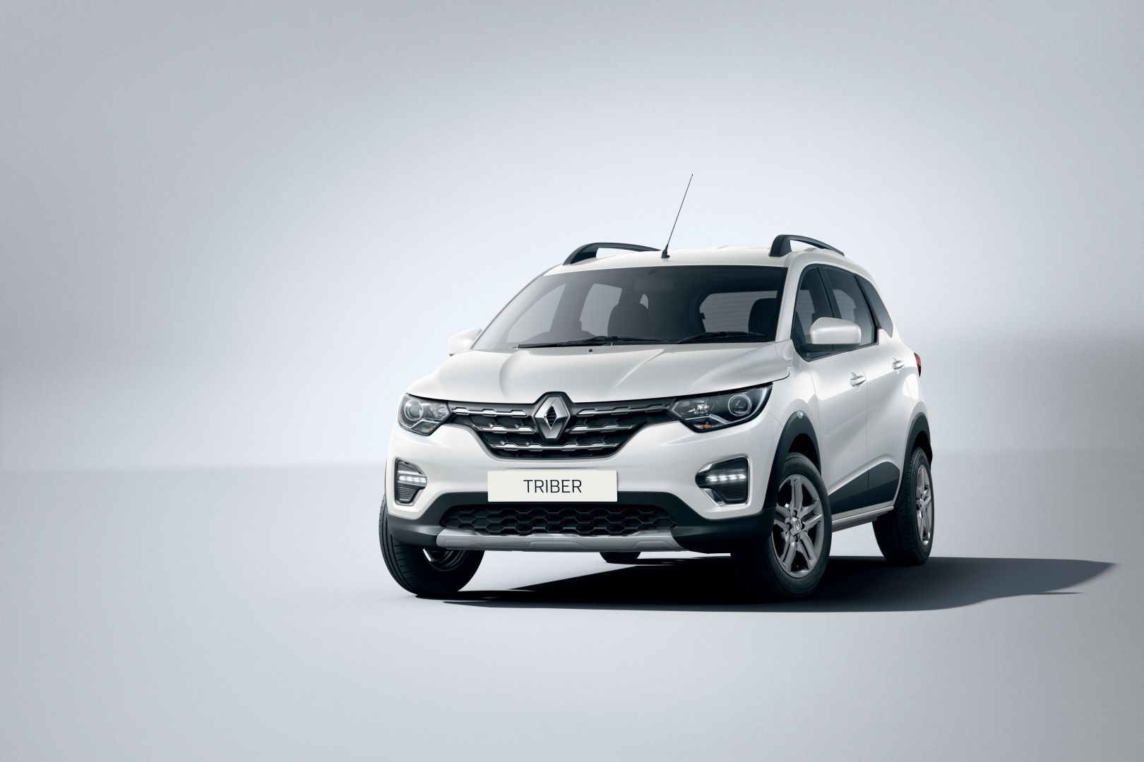 Renault Triber photo 10