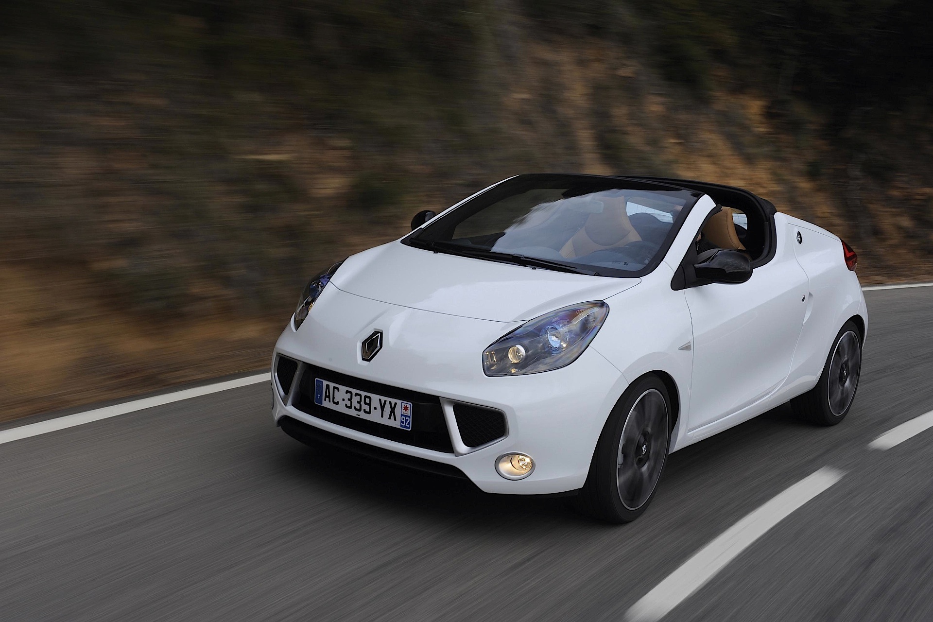 Renault Wind photo 16