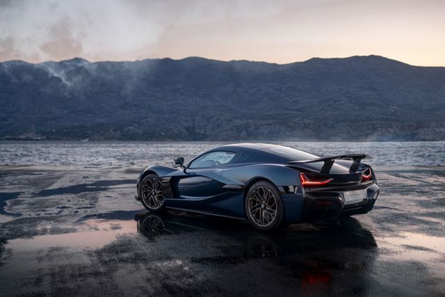Rimac Nevera photo 4