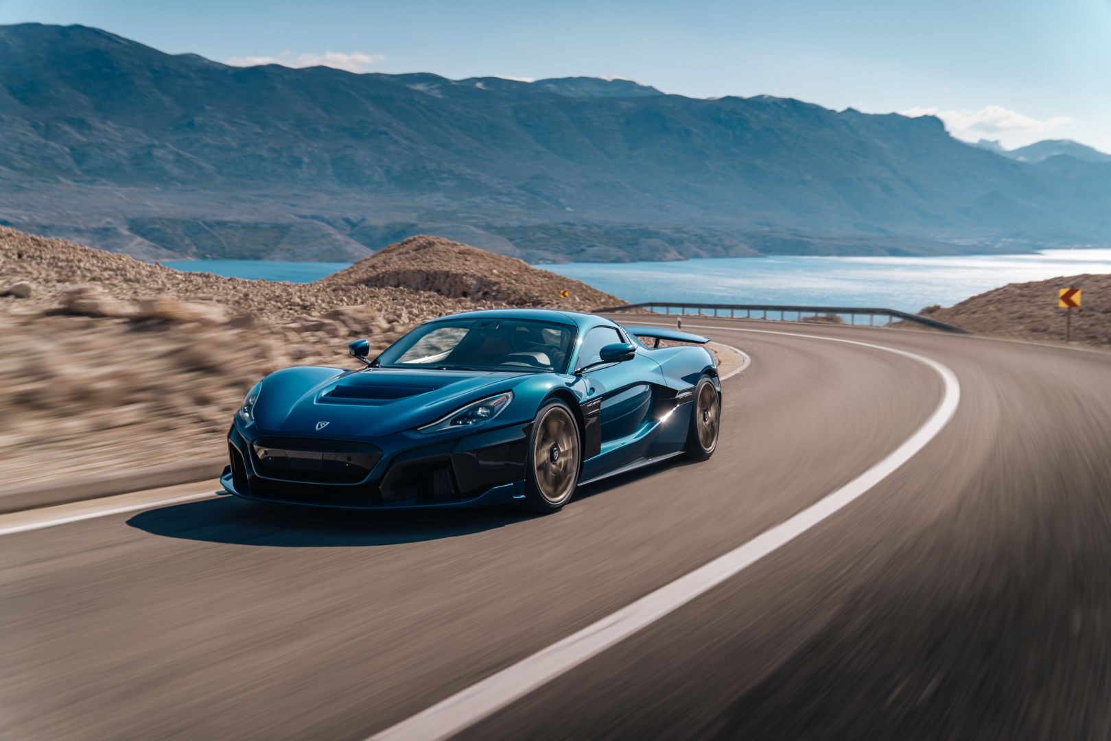 Rimac Nevera photo 7