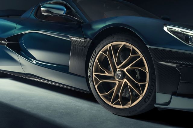 Rimac Nevera photo 21