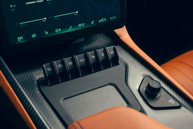 Rimac Nevera photo 25
