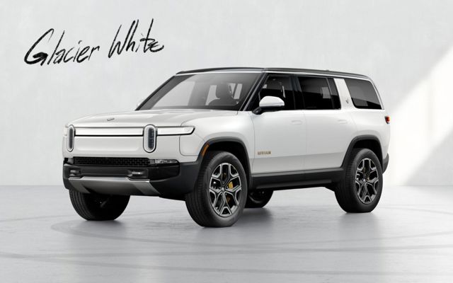 Rivian R1s photo 20