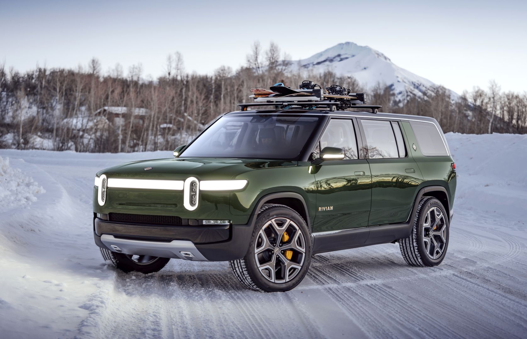 Rivian R1s photo 28