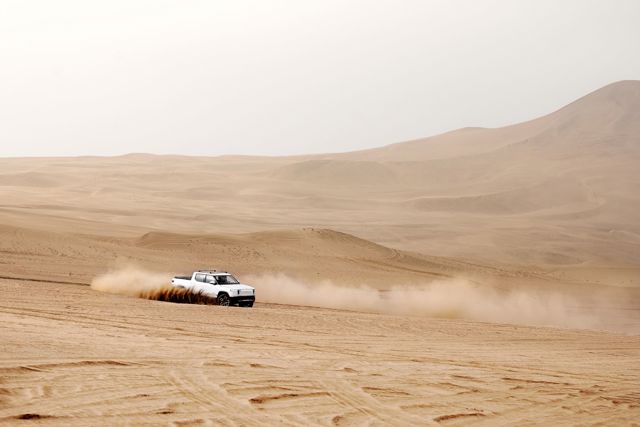 Rivian R1t photo 7