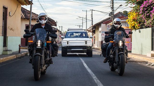 Rivian R1t photo 45