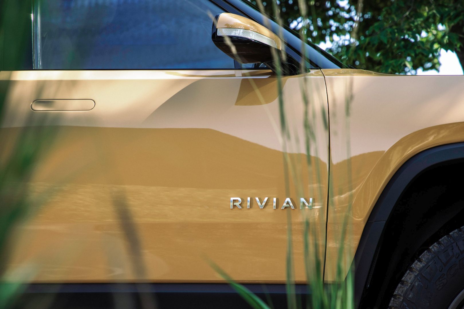 Rivian R1t photo 3