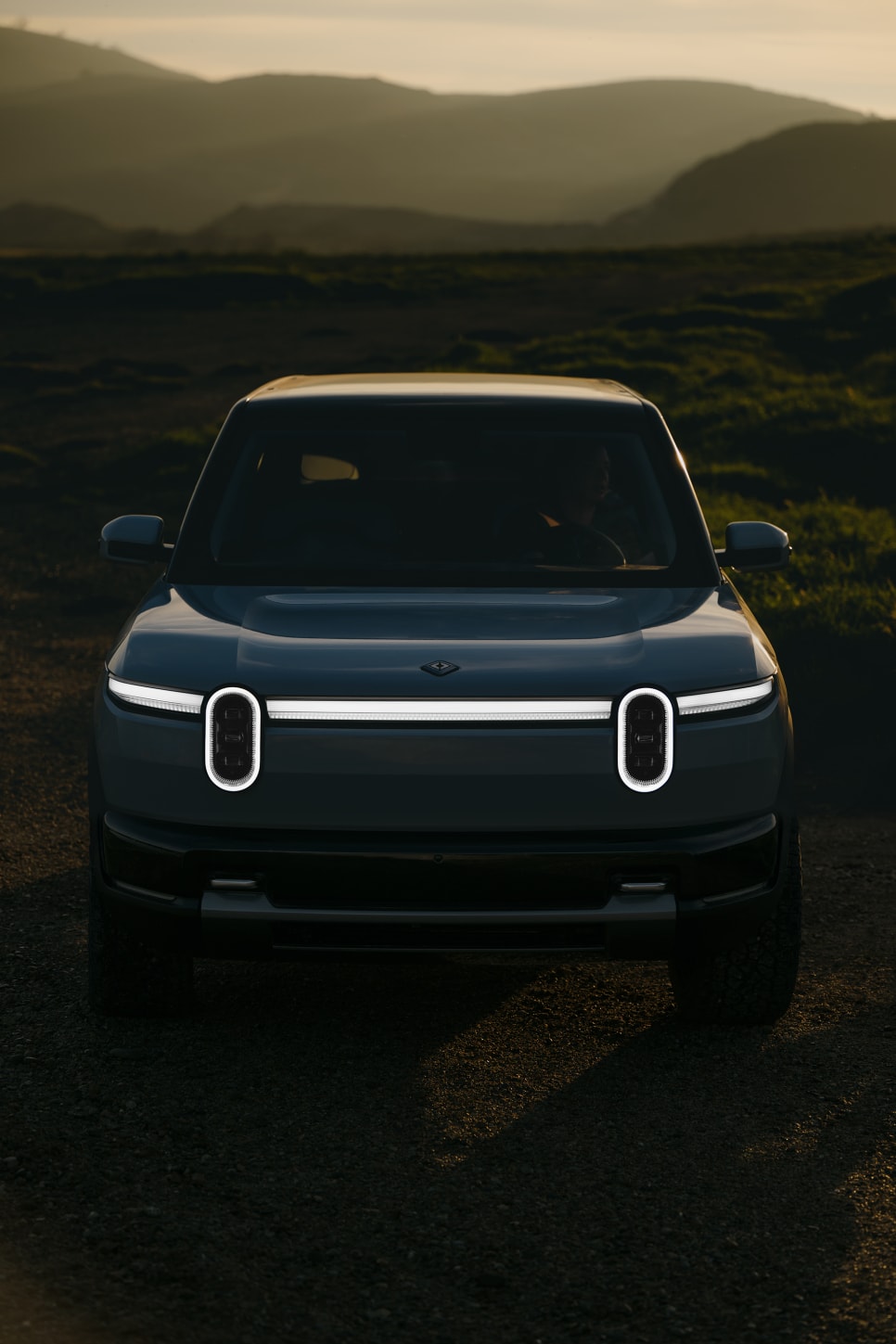 Rivian R2 photo 3