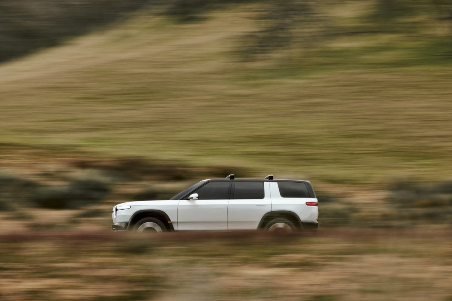 Rivian R2 photo 6