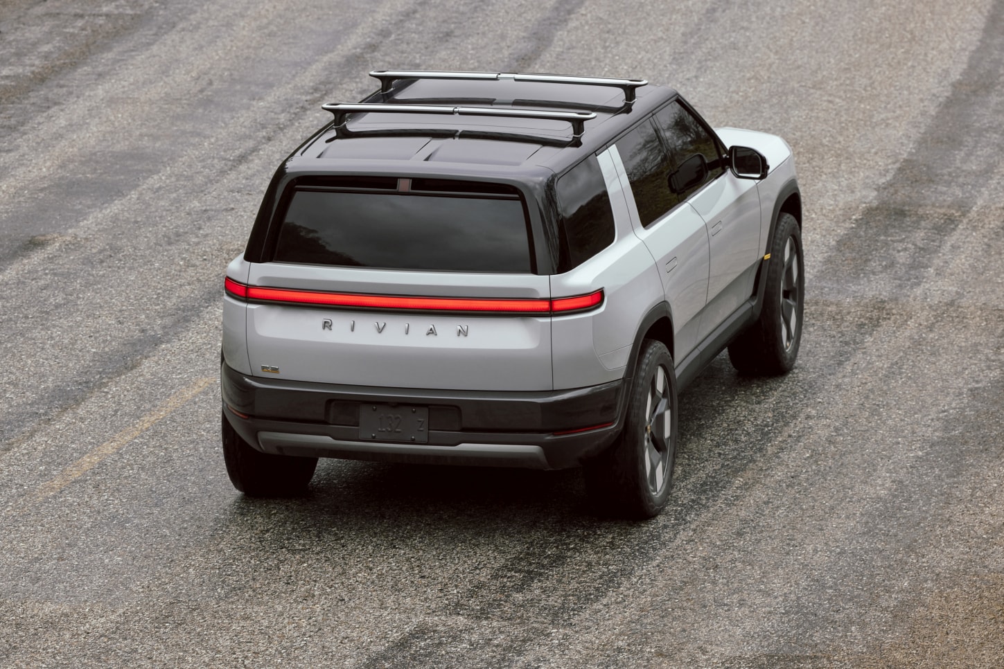 Rivian R2 photo 8