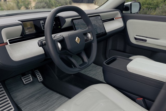 Rivian R3 photo 8