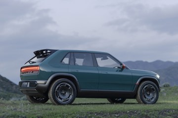 RIVIAN R3X
